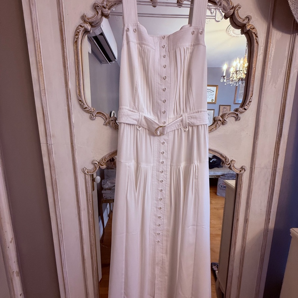 White House Black Market Pure White Belted Beautifully Tailored Dress NWT US 8